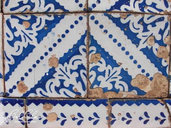 Detalhe azulejo fachada casa colonial São Luís do Maranhão.